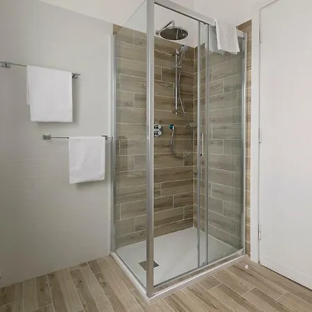 아파트 Ad Astra *